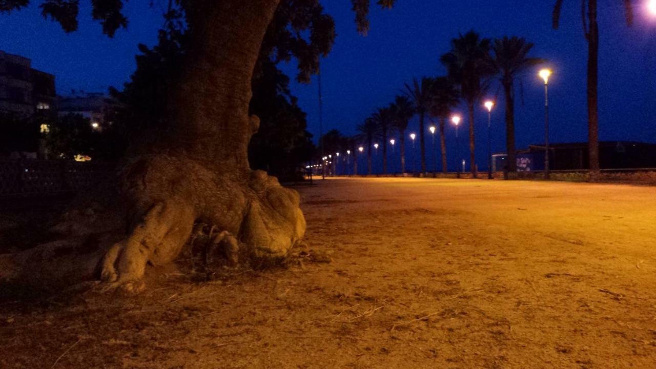 White Stones Beach In Sant Pol De Mar Buitenkant foto